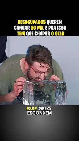 Eles precisam CHUPAR O GELO pra ganhar 50 MIL… e deu nisso 😂❄️ libertar a chave o mais rápido possível! ❄️🔑 Quem você acha que leva essa? 😂👇 Marca um amigo que toparia esse desafio absurdo! #DesafioDoGelo #VideoCurioso #ShortsBrasil #DesafioValendo #CompetiçãoInsana