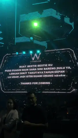 wkwkw jgn pada buru2 yaa, tag bestie kalian🫵🏻 #holywings #wsuperclub #party #nightlife 