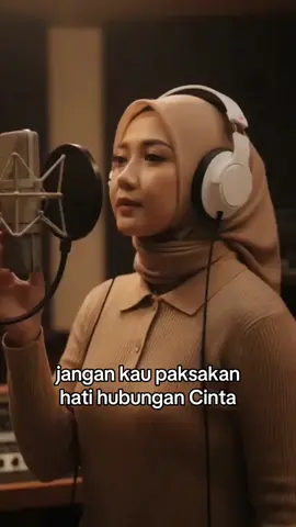 Hiburan #akutakberartibagimu #coverlagu #liriklagu #CapCut #foryou 