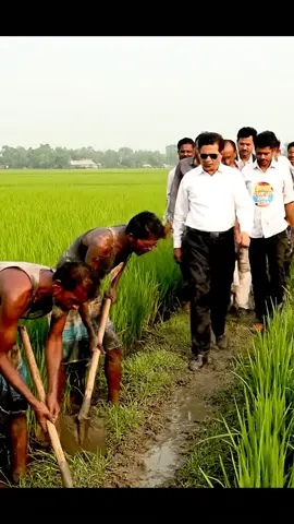 আমি নির্বাচিত হলে তোমাদের সব জমিতে টাইলস বসিয়ে দিবো🤣#short #foryou #viral #tiktok #shorts 