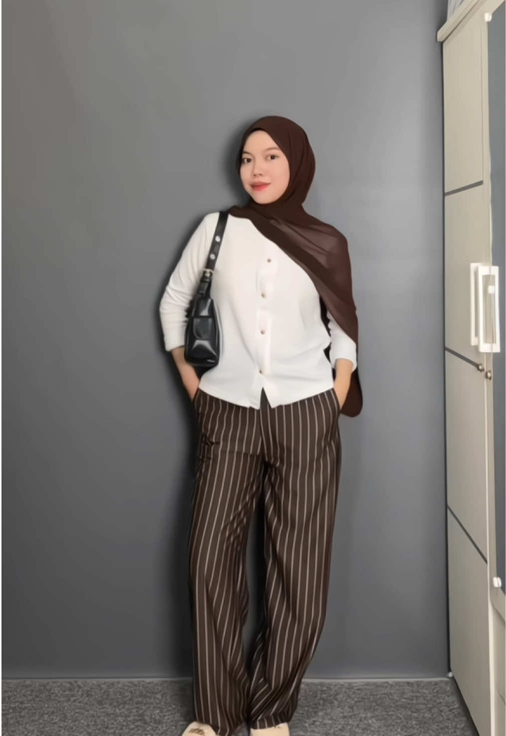 #kulotstripe #celanastripe #kulotwanita #outfitinspiration #outfitngampus 
