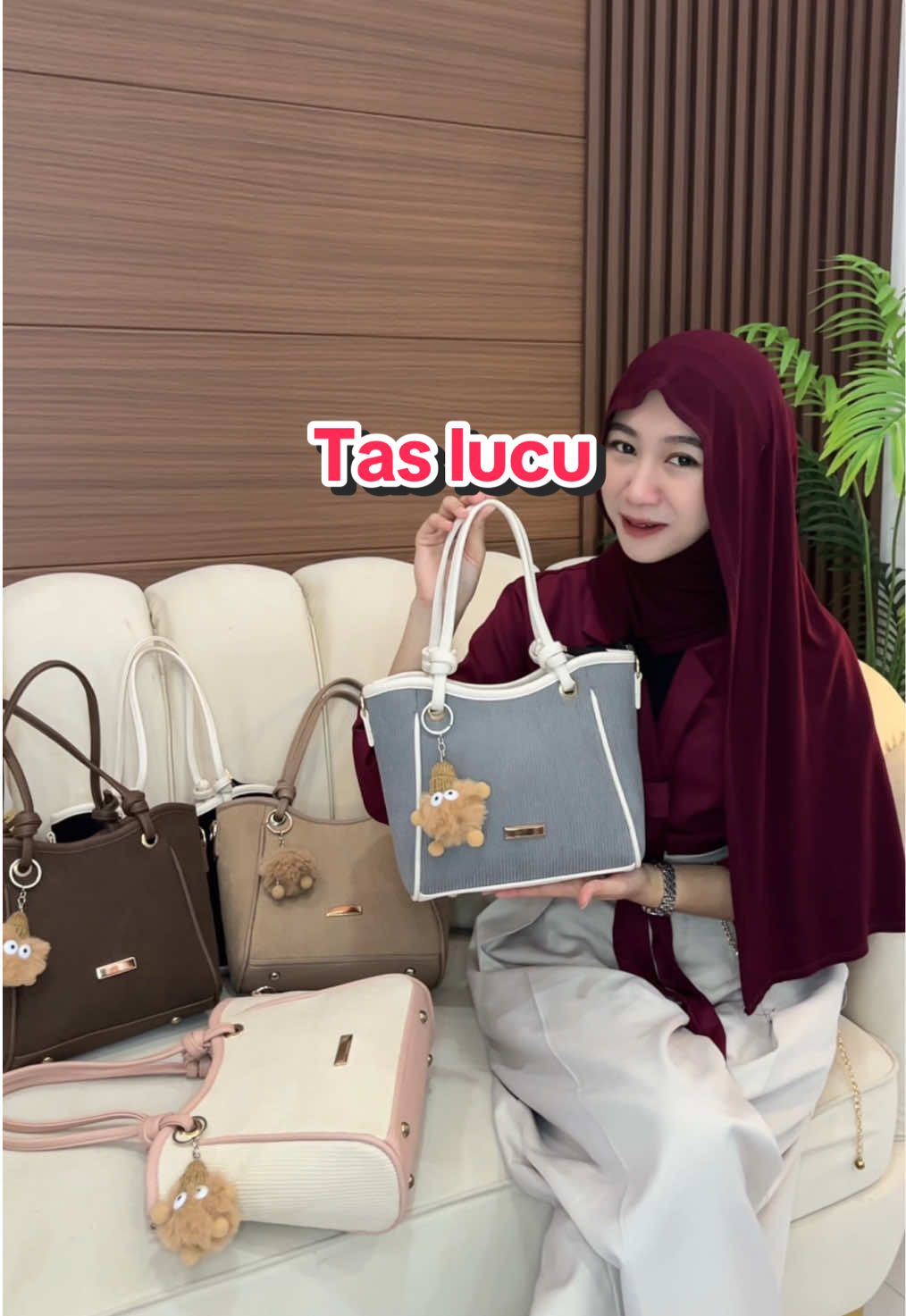 Tasnya lucu banget 😍#taswanita #belilokal #wildanstore #fyppppppppppppppppppppppp #taswildanstore 