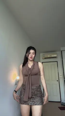 ခရီးတခါထွက်ပီး အသားကတခါမဲပြာ😂#TinZarTun #OfficialAccount @Tin Zar Tun @TinZar (Second Acc) 