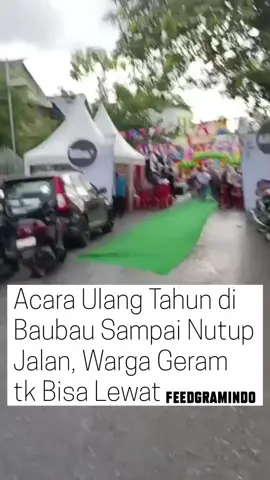 Dijaga polisi, Sebuah video memperlihatkan adanya pesta ulang tahun di Kecamatan Murhum, Kota Baubau Sulawesi tenggara , viral nutup jalan umum Dalam video tersebut, terdengar seseorang mengomentari pesta yang diadakan di jalan poros hinga menutup seluruh badan jalan. 