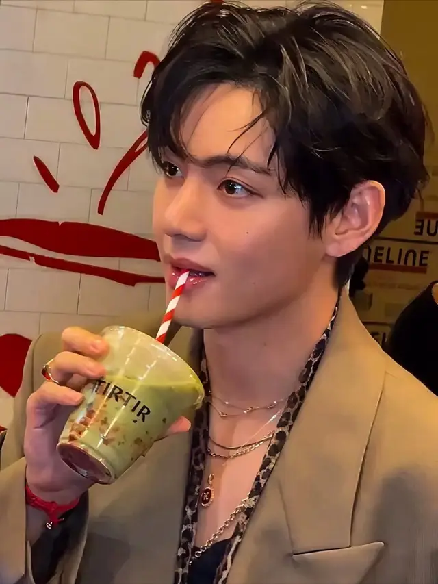 #taehyung #tirtir #brandambassador #fyp 