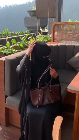 Spill niqob aja gk sih🥱 #cadarcantik #muslimah #spillskincare #ireng 