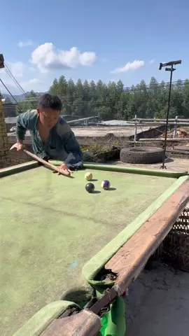 I like playing pool with the middle hole. #8ballpool #billiards #billiard 