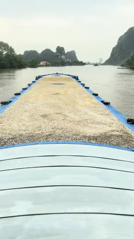 Phát súng đầu tiên 