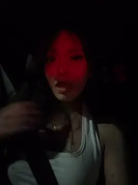 I can’t make thirst traps in the car anymore BCS BRO KEEPS INTERRUPTING 