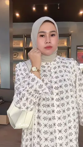 #dress #ootdfashion #outfitideas #viraltiktok 