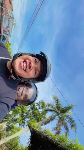 ceritanya abis cfd sama beli ikan, nyampe ke trend spion 😹😹 w my wife @defiadefiadefiaku🦋  #trendspionmotor #trend #trendingvideo #couple #fyp 