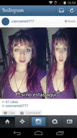 tengo un ojo mas pintado que el otro por me quede sin rimel😔