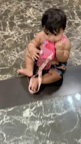 හොල ගෙඩියෙක් අහුවුනෝ🙈🙈#foryou #foryoupage #cutebaby #viral #trending  