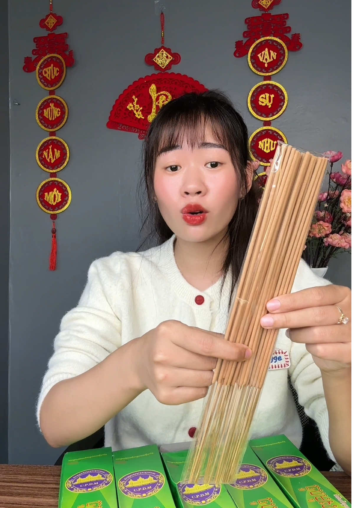 Muỗi k còn 1 con #thinhhanh #hathuy #nhangmuoithailan #nhangmuoi 