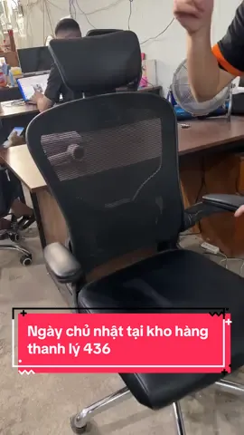 Ngày chủ nhật nhộn nhịp tại kho hàng thanh lý 436 #thanhlydocu 