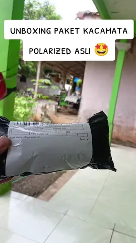 Unboxing paket kacamata polarized asli, sangat cocok untuk mancing, hiking ataupun jogging 🤩🤩 #kacamata #kacamatapolarized #kacamatamurah #kacamatajogging #kacamatamancing 