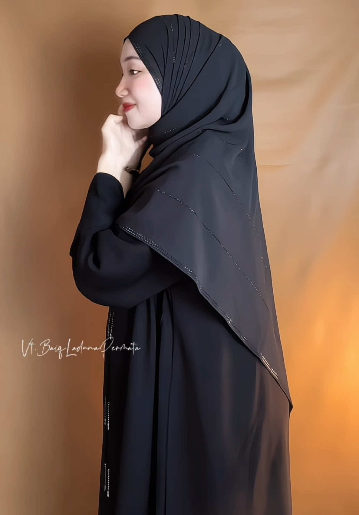 keranjang abaya + pashmina nya udh aku masukin dibawah ya👇🏻 Silahkan lngsung di Co🤍 ##abaya##abayahitam##abayacantik##pashmina