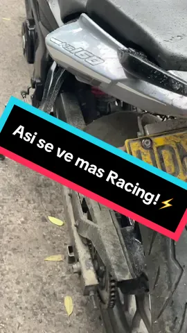 Quíteselo que así se ve más racing 🙃⚡️.  #fyp #contenido #humor #moto #ns 