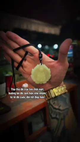 Dây chuyền Quan Âm (mặt làm bằng đá)