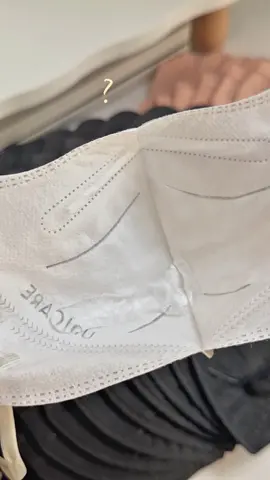 Đeo vào đi nắng là bao êm í #khautrang #khautrang9a #unicare #khautrangunicare #viral 