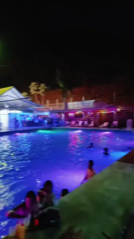 #pisina #disco #picinadisco #yellow #parati 