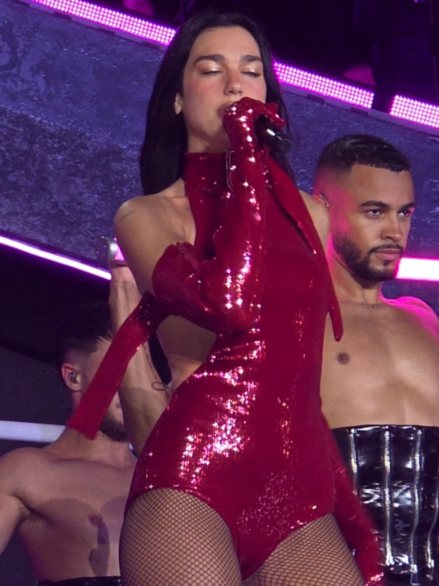 Dua Lipa - Physical | Live In São Paulo / Brazil - Radical Optimism Tour @Dua Lipa  #dualipa #RadicalOptimismTourSãoPaulo RadicalOptimismTour #dualipaedit 