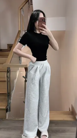 Quần nỉ phom suông, lấy tăng 1 size nhe