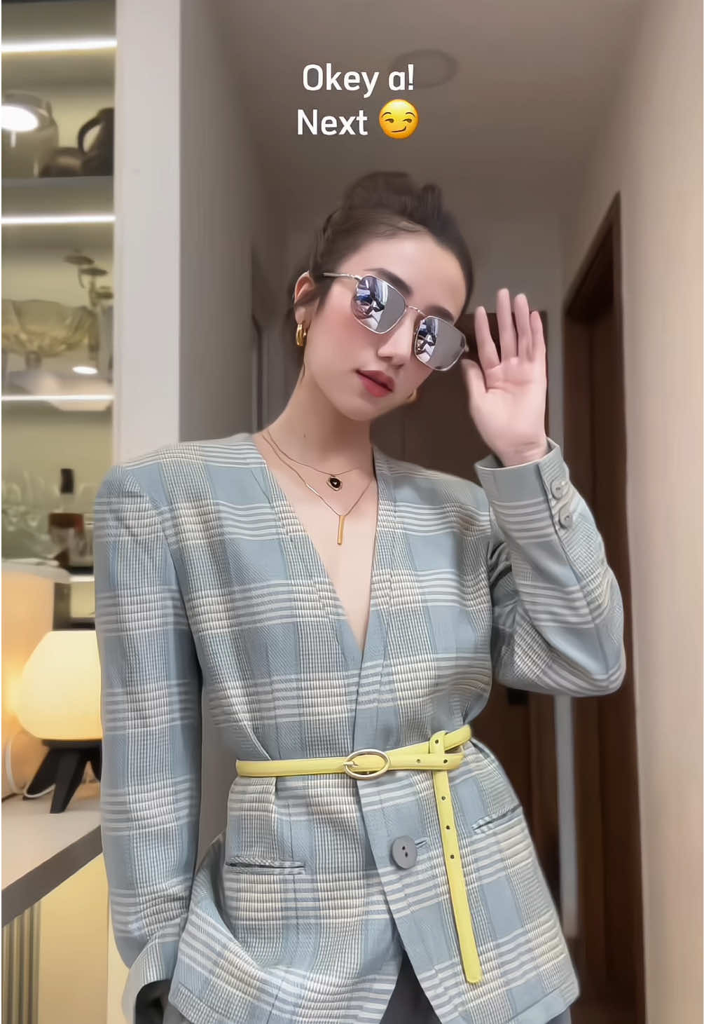 Là con gái hãy dành thời gian cho bản thân mình, yêu thương, chiều chuộng bản thân nhiều vào các công chúa nhé 🙆‍♀️. Khi con gái vui vẻ, hạnh phúc tự khắc sẽ rạng rỡ, xinh đẹp ❤️ #TikTokFashion #himinhnghi #goclamdep #christmas