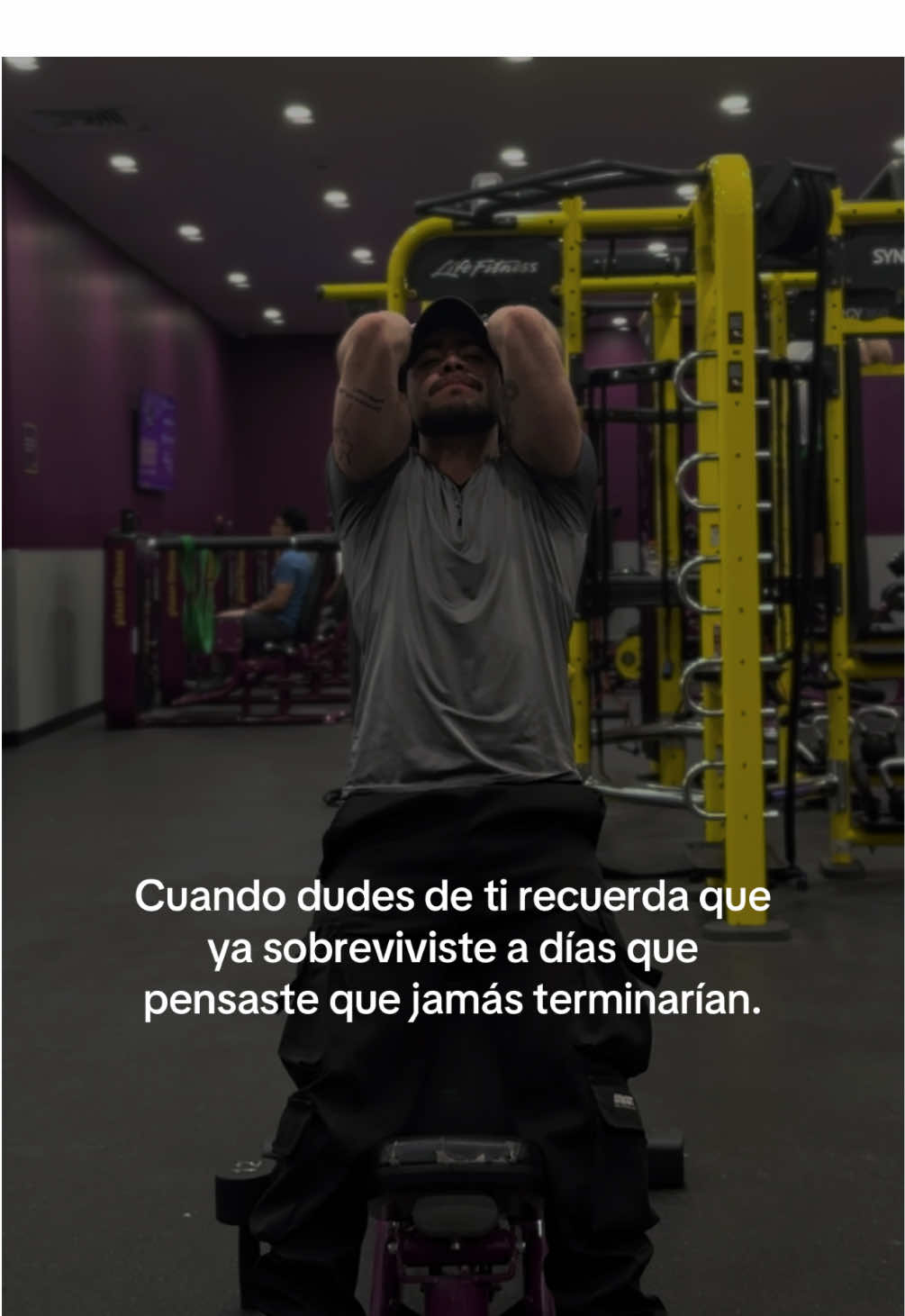 -En ocasiones piensas y sientes que no puedes, pero puedes solo deja que todo fluya… y todo va a donde pertenece.💆🏻‍♂️🫡#paratii #fyp #foryoupage #GymTok #gym 