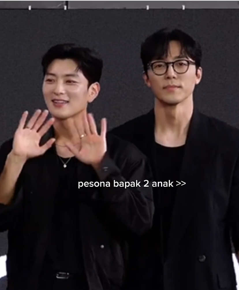 Pesona om om 45 thn 😭🙏🏻 #asyoustoodby #leemoosaeng #jangseungjo 