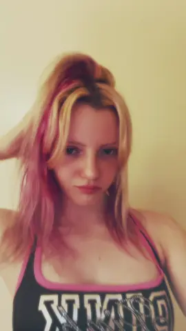 i 🖤 esdeekid #bareface #pinkhair #esdeekid #vspink 