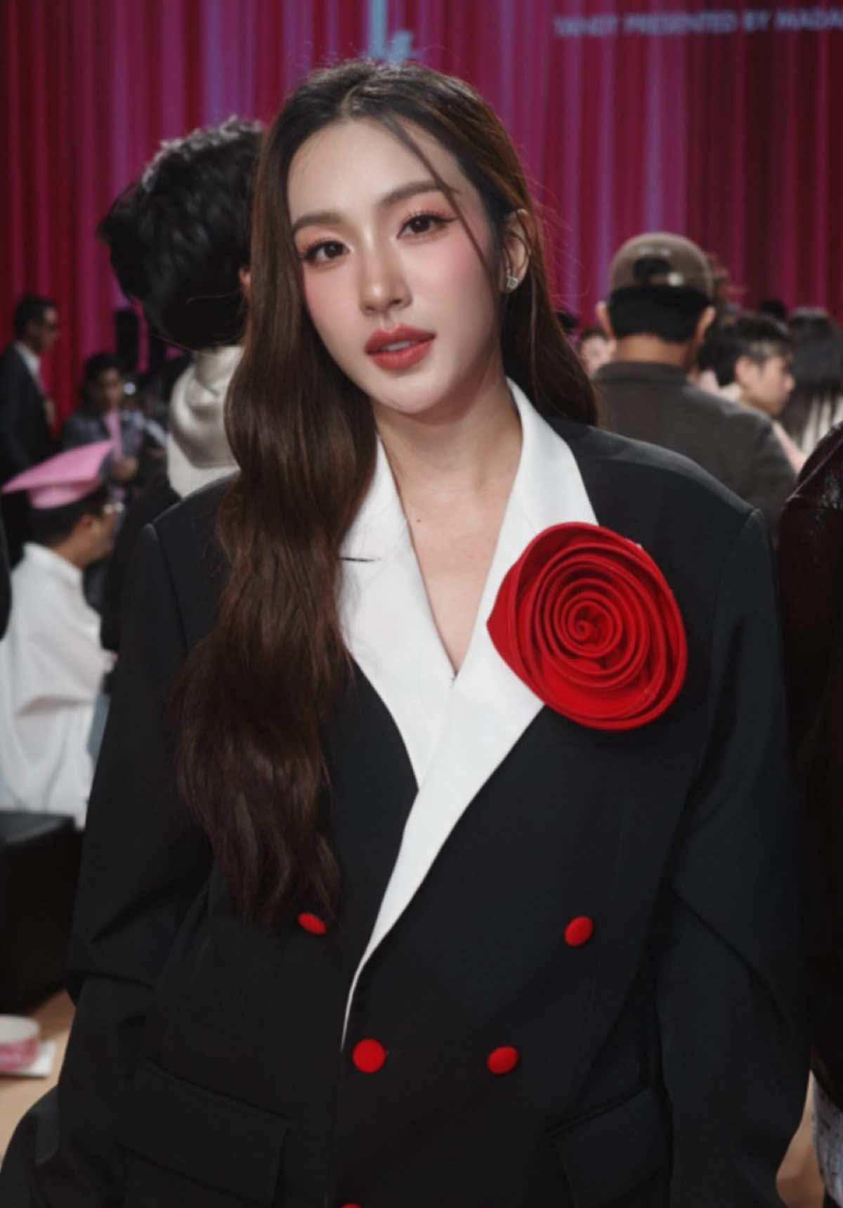 ENJOY X TANDT EFW2025 🌹✨ 🤩🤩🤩😍😍😍🤟🏻🤟🏻🤟🏻 ENJOY ELLE FASHION WEEK #ConversationThailand #Enjoyyotdr #EFW2025xEnjoy #EFW2025 #EFW25ATICONSIAM 