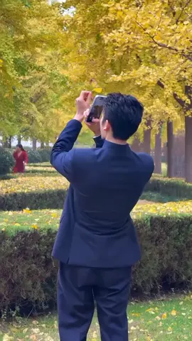 Mỗi người đều sẽ có một khoảng thời gian khó khăn, cuộc sống khốn khổ, công việc thất vọng, bạn không cần phải sợ hãi, chỉ cần trong lòng giả vờ tốt đẹp, mặt trời mọc mặt trăng lặn, luôn có bình minh, chúc bạn thuận lợi!