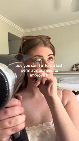 It has wabi sabi 💫💫💫 *don’t try at home divas  #lashperm #diylashlift #makeuphack #LifeHack #makeup 