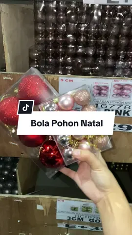 Chek out dikeranjang kuning😍👇🏻#modernshopstyle #fypシ#bolanatal #aksesoriespohonnatal #bolanatal  