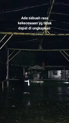 merasa sangat sedih jika hidup di suatu daerah yg ada SH Teratenya,tapi sngt di sygkan tidak ada rasa persaudaraannya,seakan