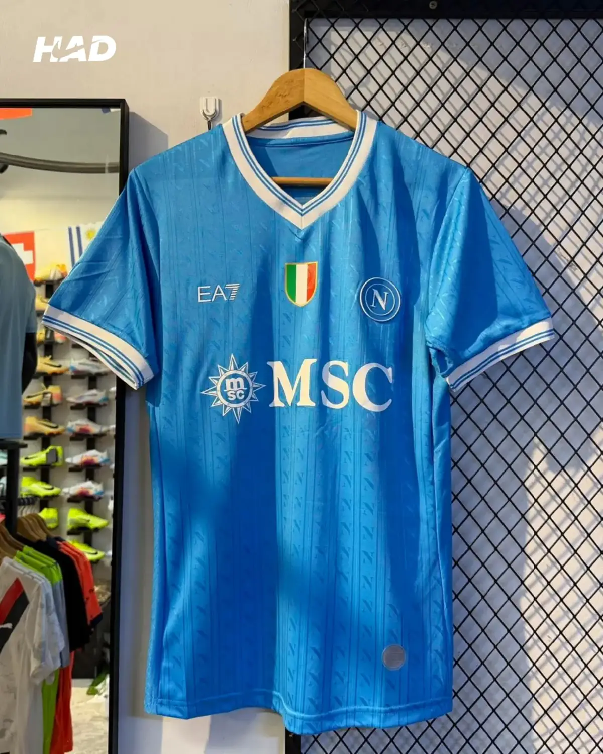 Các mẫu áo đấu đẹp nhất và hot nhất mùa giải năm nay. Từ Adidas, Nike, Puma. Đặt tại giỏ hàng kênh, có in theo yêu cầu, ZaIo 081 6650 072. #aobongda #dodabanh #aodabong #footballjersey #jersey 