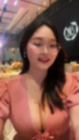 คำถาม นิวชอบเอนหัวไปทางไหน55555 ปวดคอเลยง่ะ