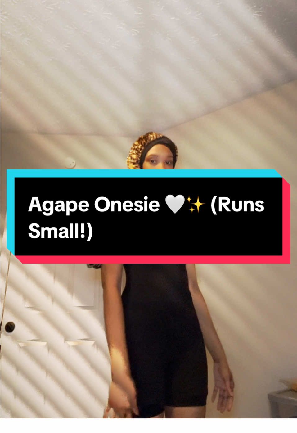 The cutest + coziest onesie ever 😍🩶 Make sure to size UP — it runs small! #foryoupage #tiktokshopblackfriday #fashiontiktok #onesie #fashion @SAVVI.COM 