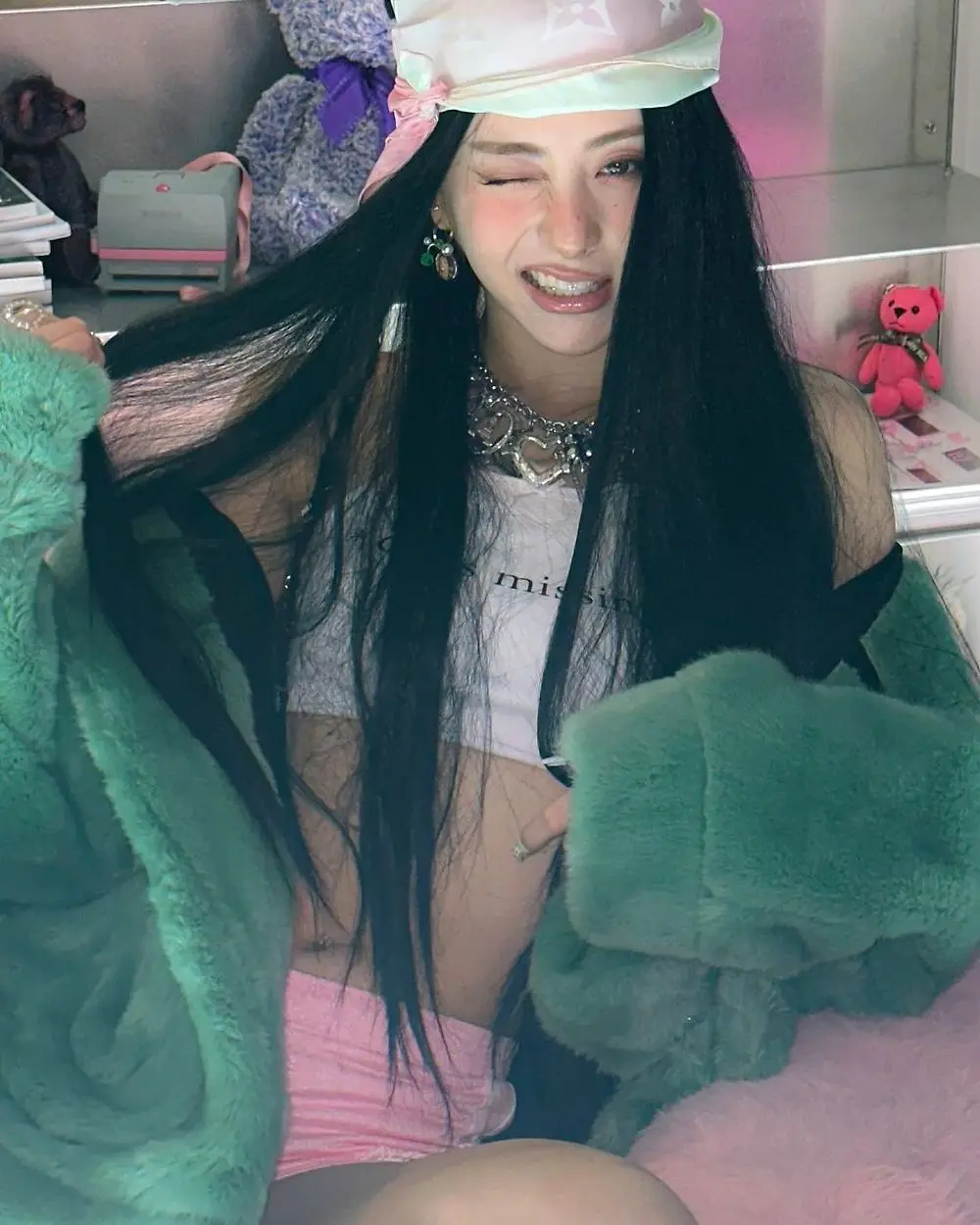 르세라핌 허윤진 easy 몸매 사진 셀카 셀피 국적 gif 탈퇴 몸무게 배경화면 나무위키 인스타그램 #lesserafim #르세라핌 #sakura #chaewon #yunjin #kazuha #eunchae #사쿠라 #채원 #윤진 #카즈하 #은채 #angeltree #soultrain #toystory5 #flipthecamerachallenge #worldkindnessday #livefest2025 #wabisabi #LatinGRAMMY #11november #hariayah #mlbbmyhero #do_it #dearx #fifaworldcupu17 #nowyouseemenowyoudont #themanipulated