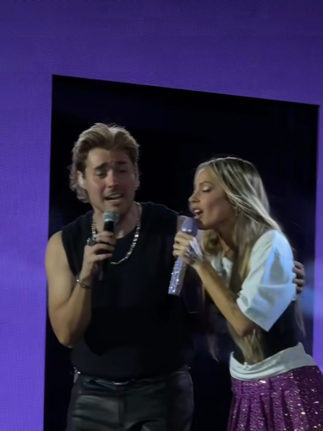 podemos 😍😭💜 @TINI @Jorge Blanco  #tinistoessel #jorgeblanco #violettayleon #futttura #violetta 