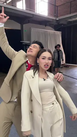 Jago juga dia ngerap @Ayu Ting Ting 