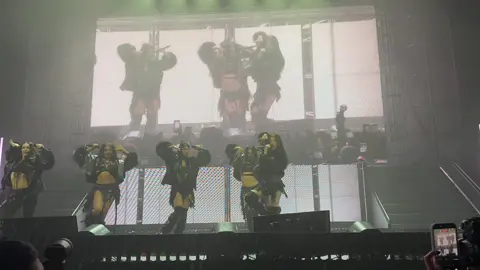 ‼️‼️DEBUT DANCE BREAK‼️‼️ @KATSEYE #katseye #beautifulchaostour #beautifulchaos #debutkatseye 