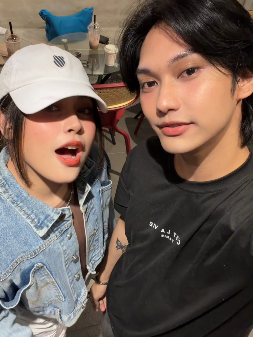 with @tonluna. We’re all set for the @Jason Derulo concert this weekend! Don’t miss out! Visit  @L-SquaredProduction for full details! #JasonDerulolnMANILA #LSquaredProdPH #SavageLove 