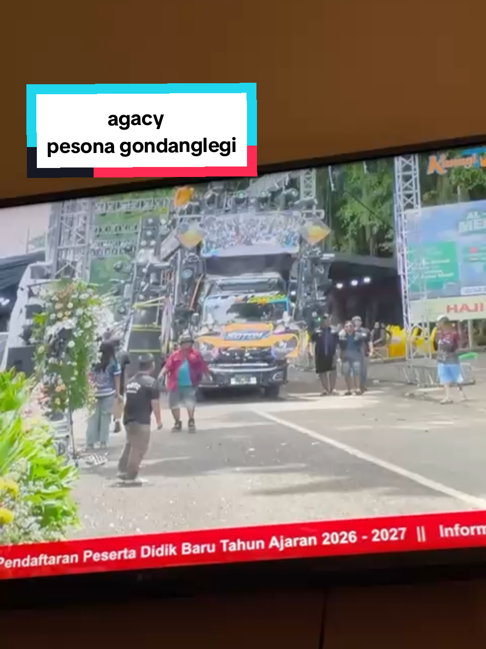 setia menunggu @agacy31  walopun di rumah☺  josjis poll.. 👏