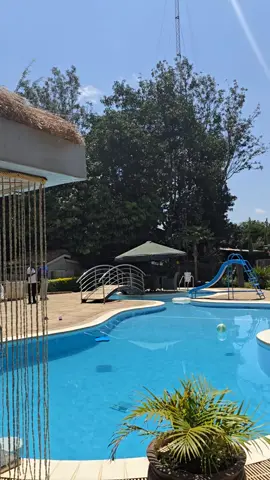 📍Masii Resort  Located  in Machakos County. 30 mins drive from Machakos town, past Masii town. Accomodation starts from 3,500 BB for tents, 4,500 BB for rooms and 7K BB for Bamboo nest. Activities- Swimming, Ziplining, Archery, Pool table, darts, volleyball, table tennis, football, Darts, badminton, trampoline, bad minton,  camping 🏕, bonfire,  boat riding. Call +254112746082 @Masii Resort 🌴 