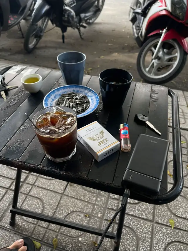 Thương rồi khó nói. Quên càng khó hơn”