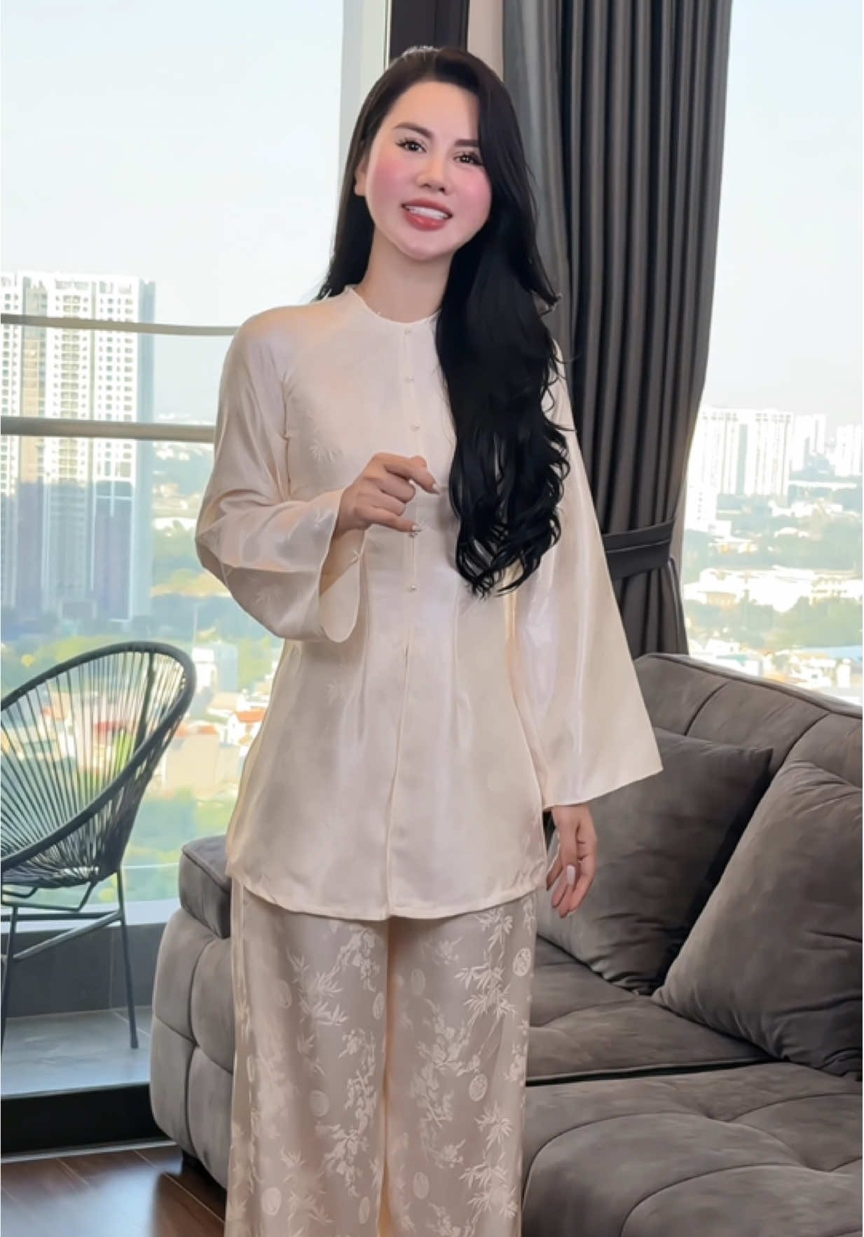 Set pháp phục tơ tằm, thanh lịch, tinh tế #quynhchana #viral 