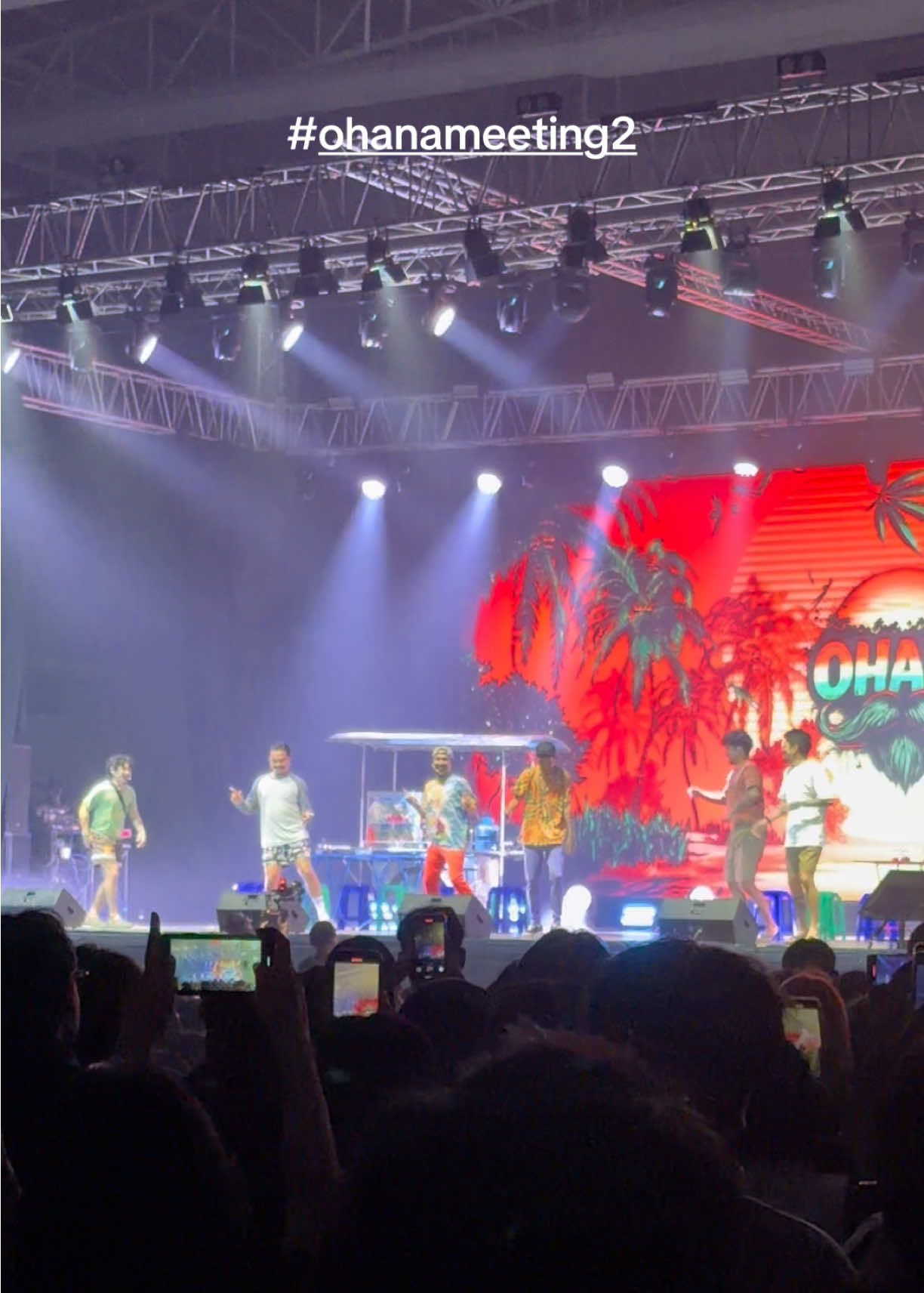 ไอ่พวกชุดดำ แบบใหม่ แบบฮิฮิฮิ ☘️❤️💛💚 #ohanameeting2 #ohanafamily #ohana #เปิดการมองเห็น #fyp 