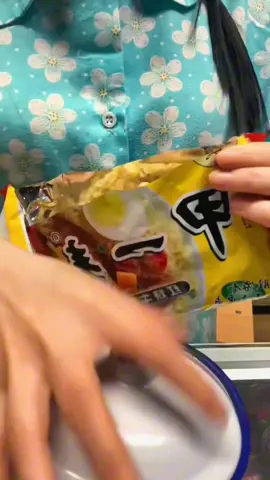 Ăn vặt tuổi thơ #anvat #tuoitho8x9x #tuoitho #doantrungquoc #anvattuoitho 